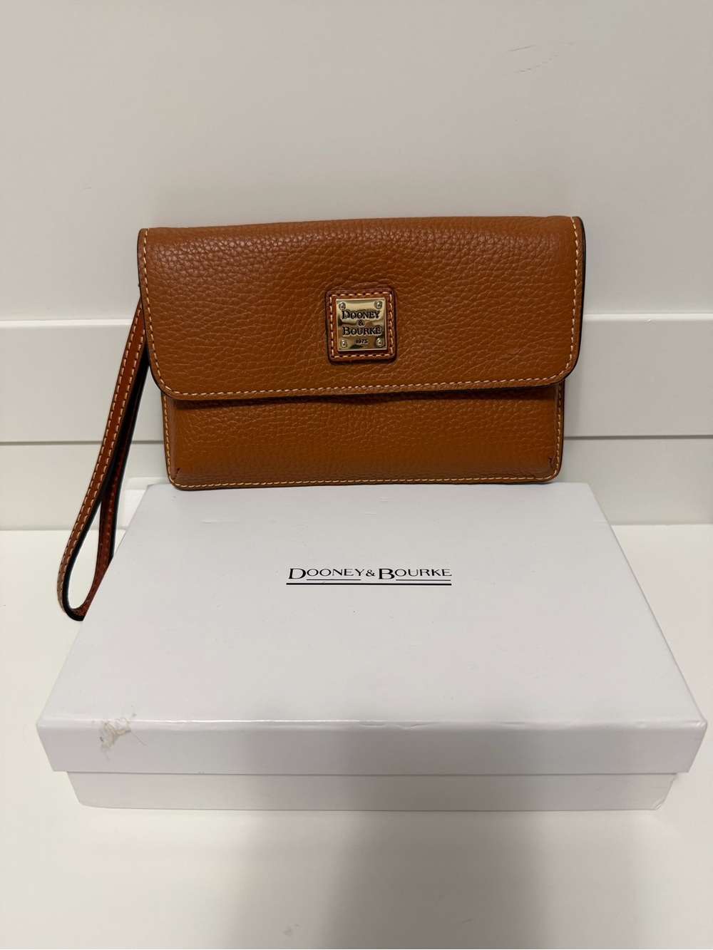 Dooney & Bourke Pebbled Leather Wristlet in Camel Brown with Gold Logo with box